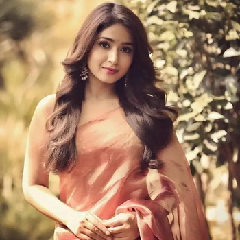 Pranali Ghogare Biography